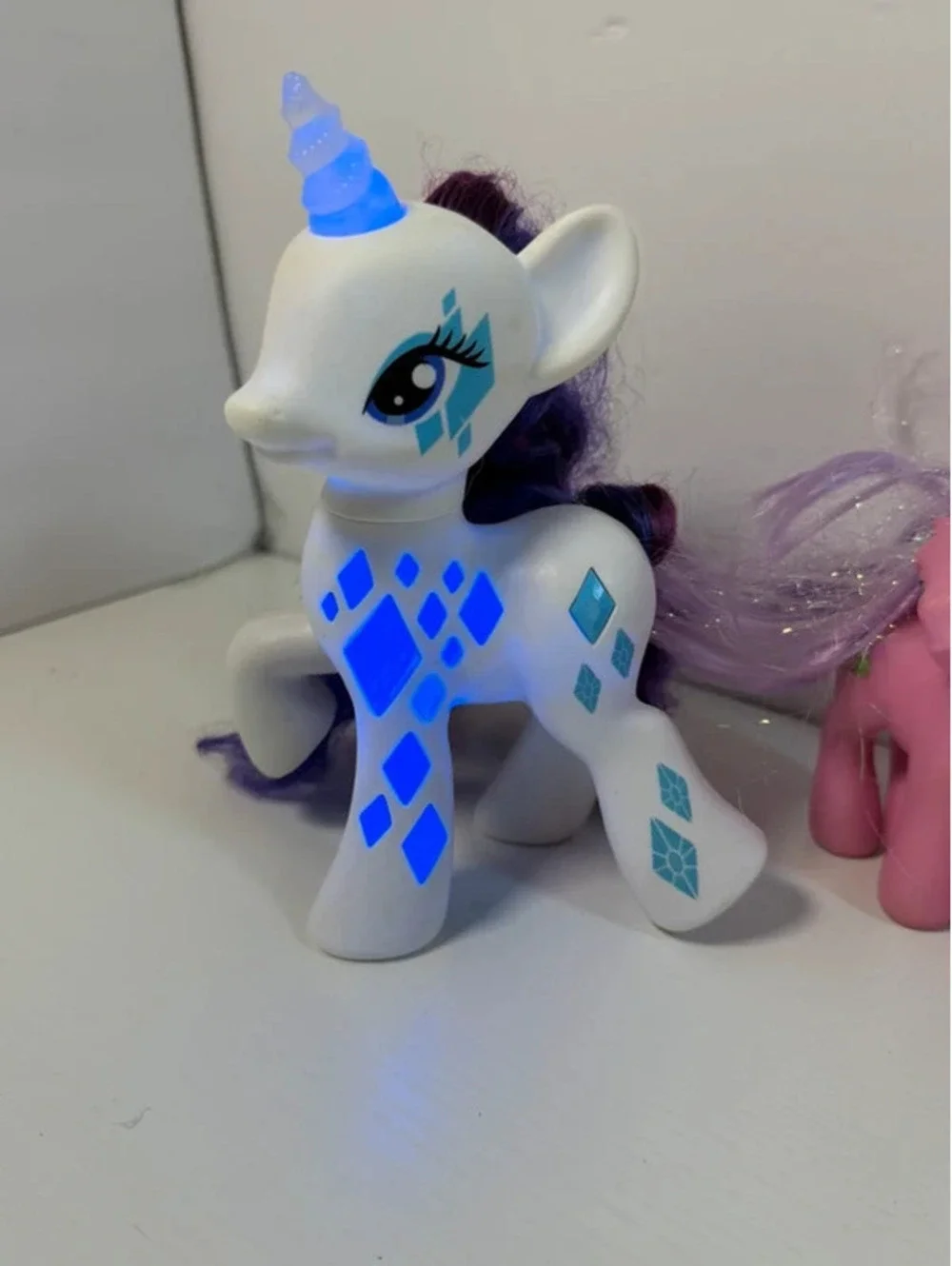 Hasbro My Little Pony Lot – Rarity Light-Up Figure, Pinkie Pie Mermaid & G3 Pony